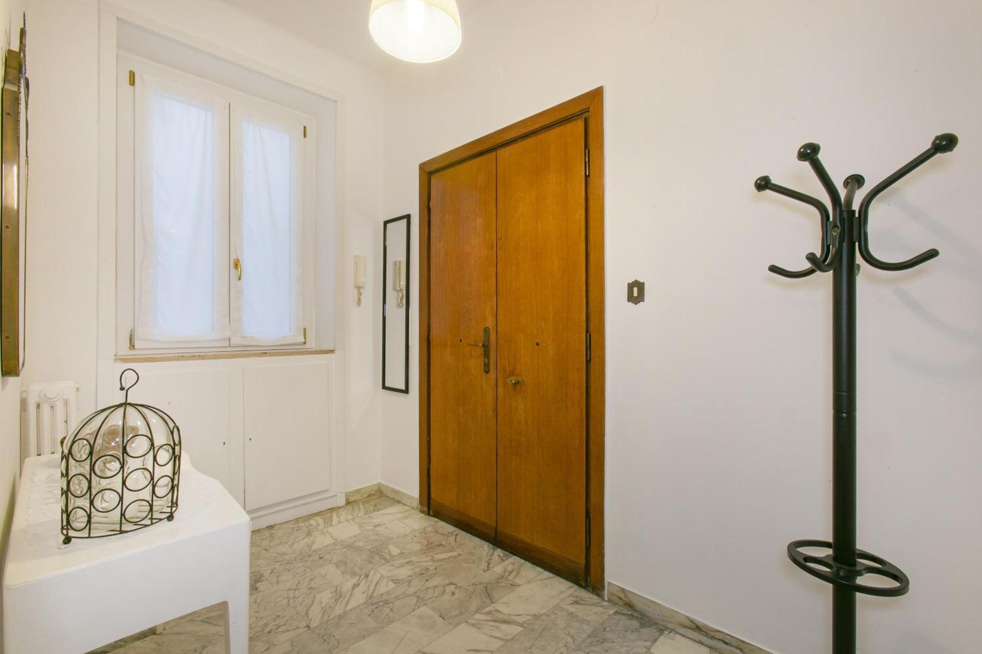 Modern 5 Minutes From Ponte Milvio Appartamento *